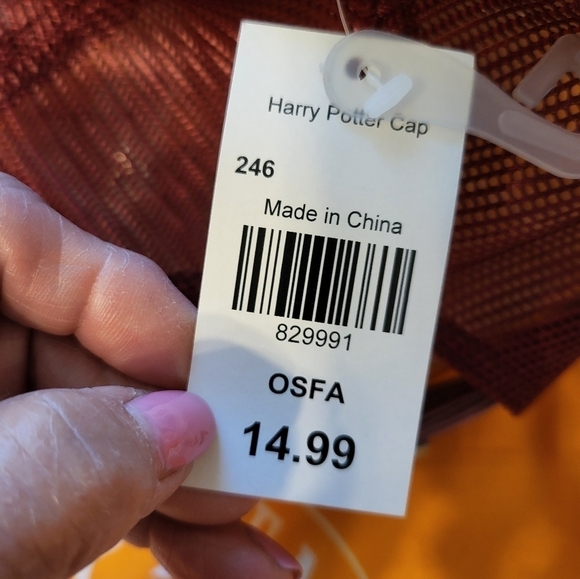 NWT Harry Potter Hogwarts Cap , adjustable adult trucker hat - Picture 11 of 16